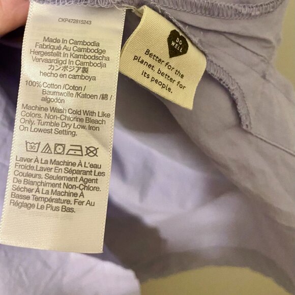 Signature Poplin Short-Sleeve Button-Down Shirt - Picture 8 of 9